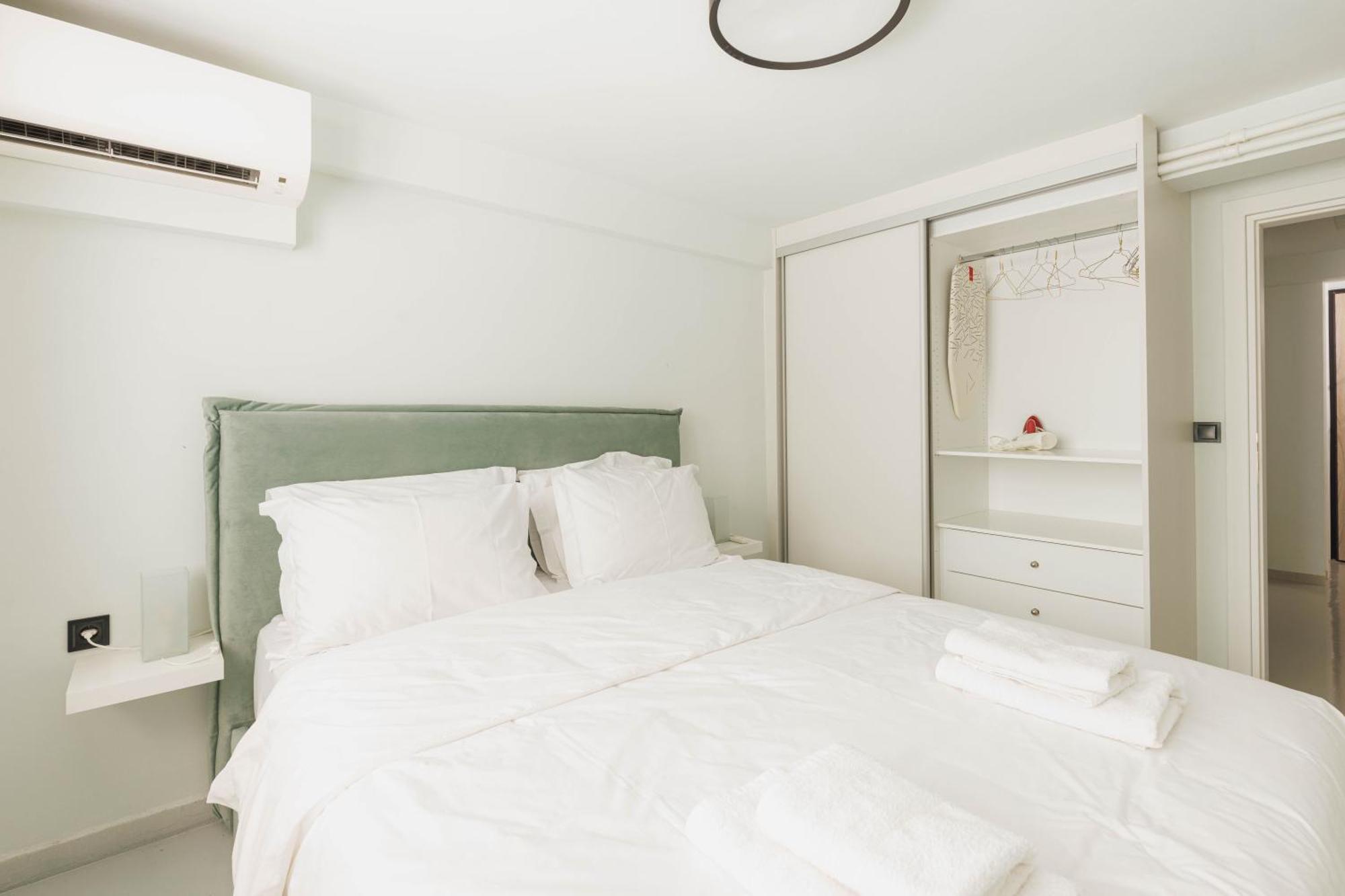 アテネBeautiful Underground Nest With Prv Terraceアパートメント エクステリア 写真