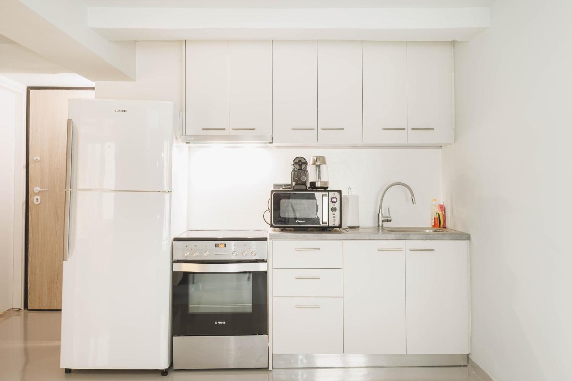 アテネBeautiful Underground Nest With Prv Terraceアパートメント エクステリア 写真